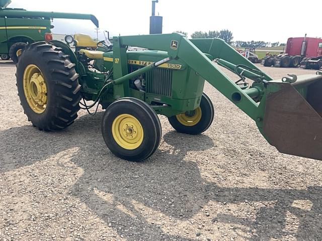 Image of John Deere 1530 equipment image 1