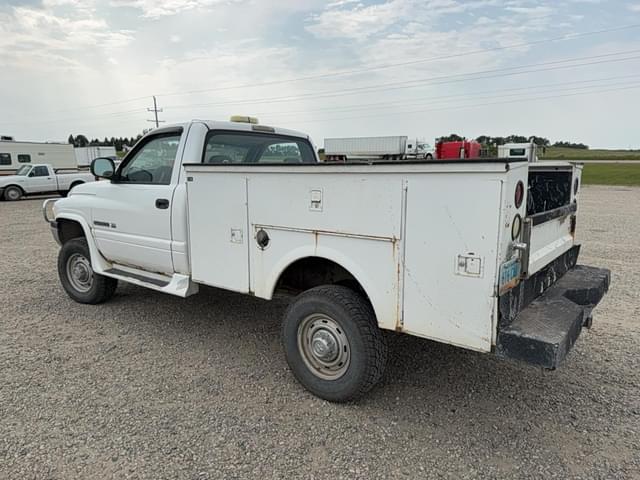 Image of Dodge Ram 2500 equipment image 1