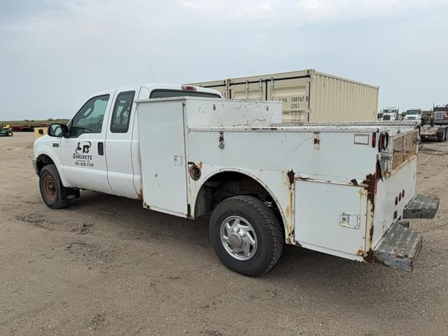 Image of Ford F-250 equipment image 1