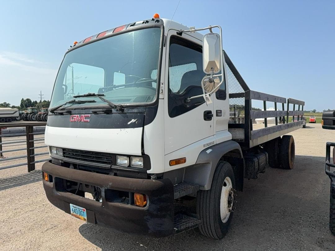 Image of GMC T7500 Primary image