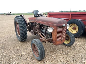 Main image Massey Ferguson TO-35