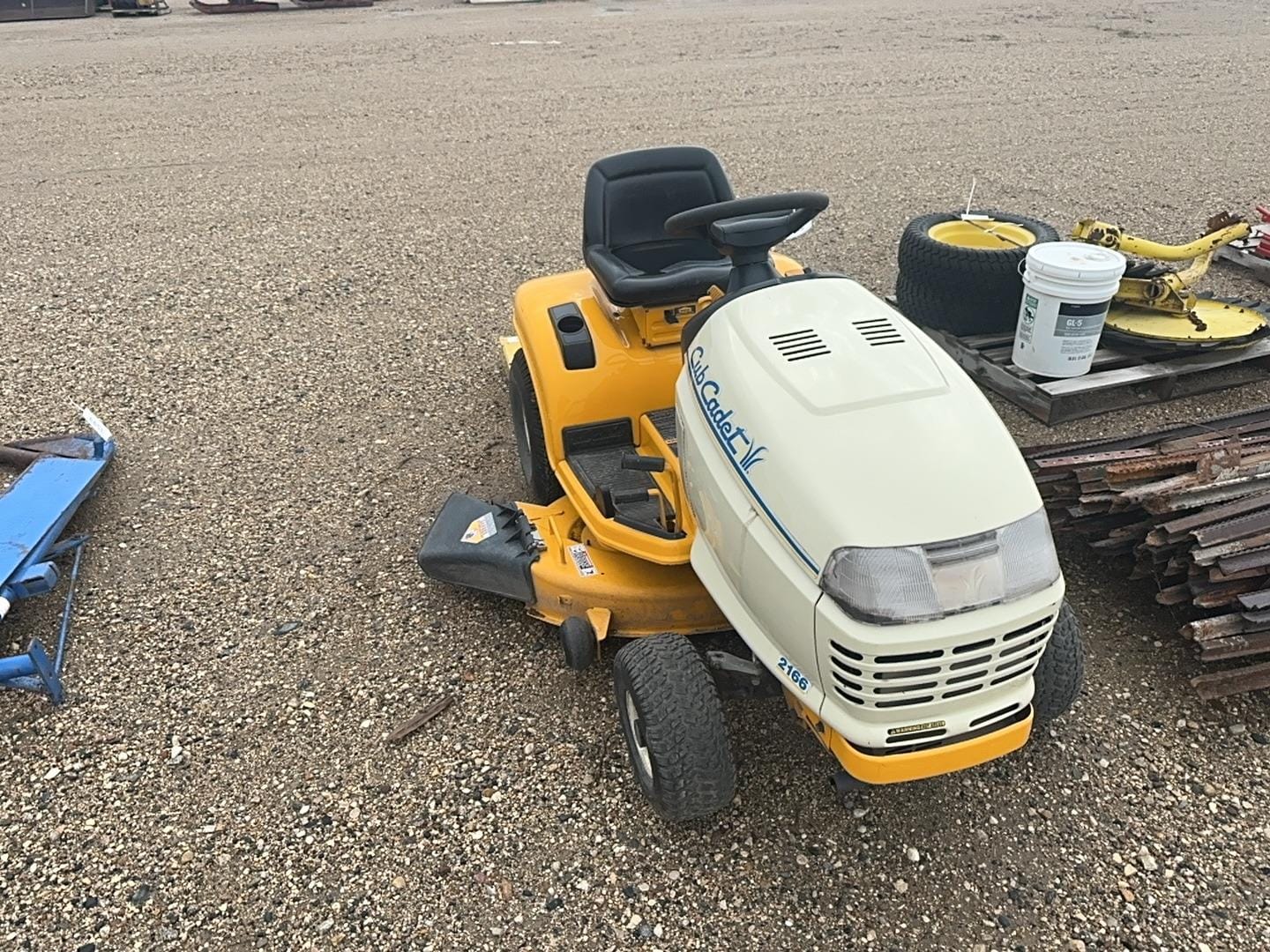 Main image Cub Cadet 2166