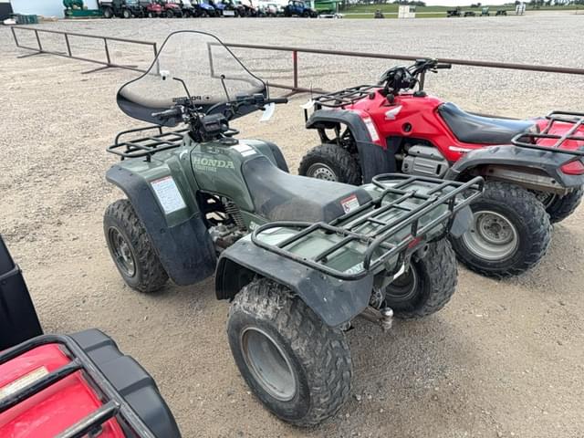 Image of Honda Fourtrax 300 equipment image 1