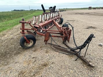 Main image International Harvester 700