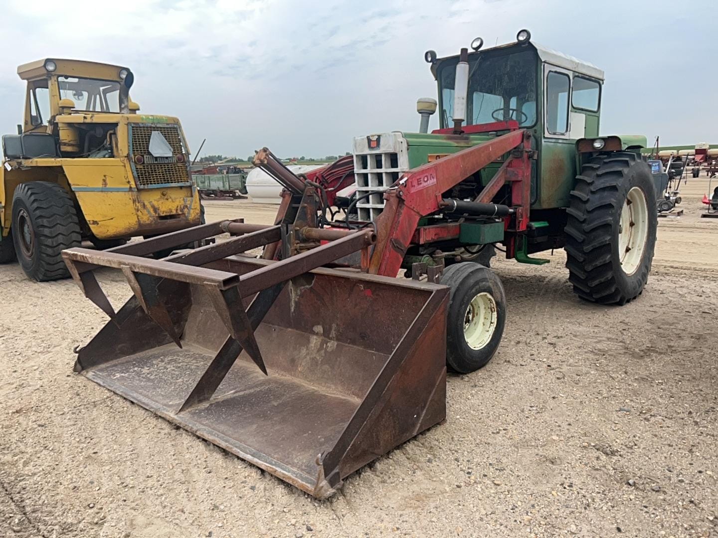 Main image Oliver 1650