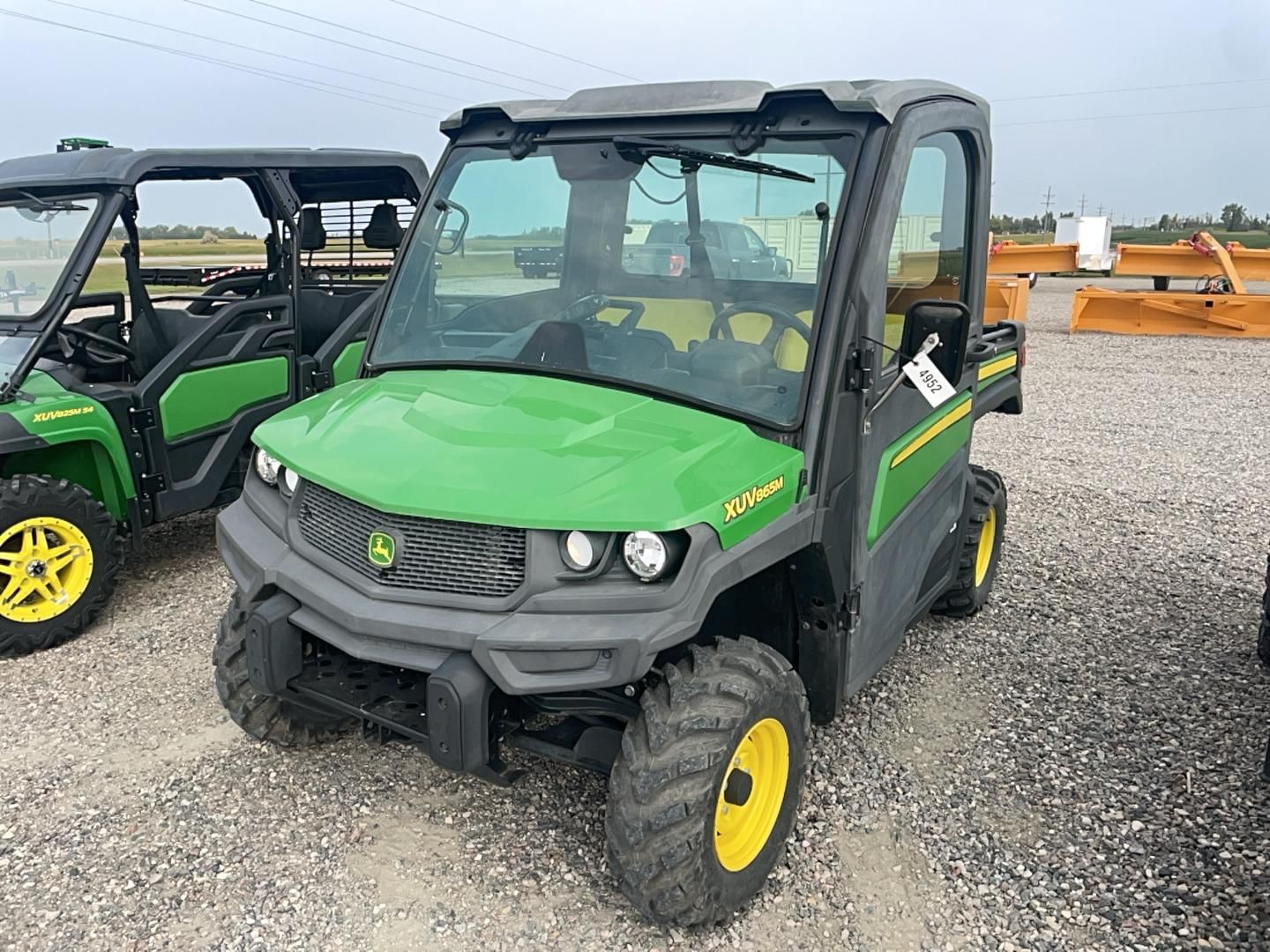 2018 John Deere XUV 865M Equipment Image0
