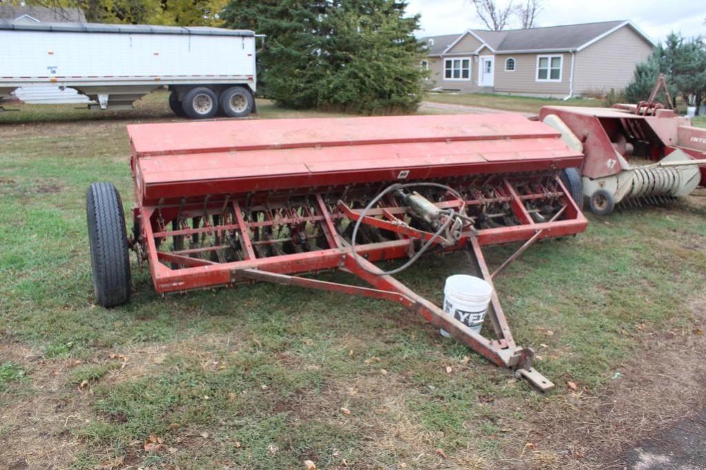 Image of International Harvester 10 Image 0