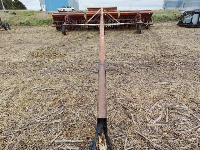 Image of International Harvester 100 equipment image 4