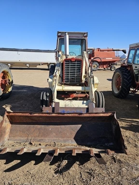 Image of International Harvester 1026 equipment image 1