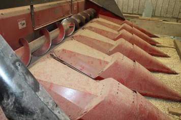 Main image International Harvester 1063