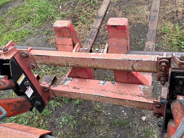 Image of International Harvester 1066 equipment image 4
