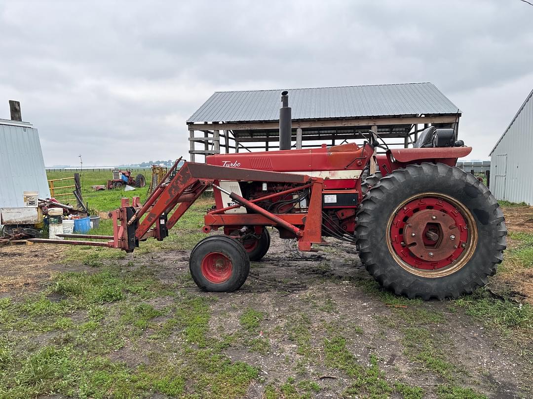 Image of International Harvester 1066 Primary image