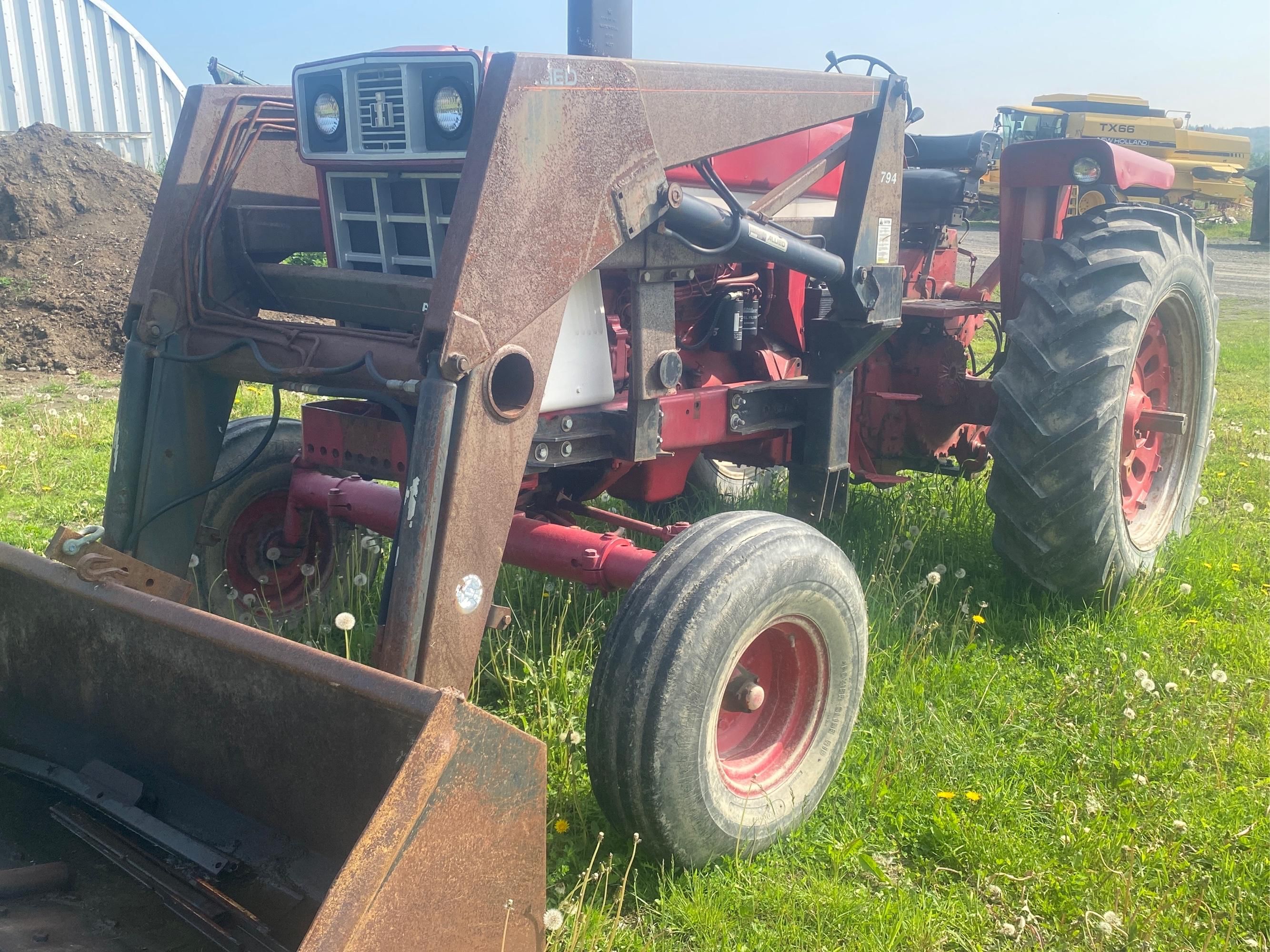 Main image International Harvester 1066