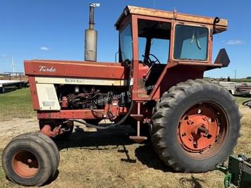 Main image International Harvester 1066