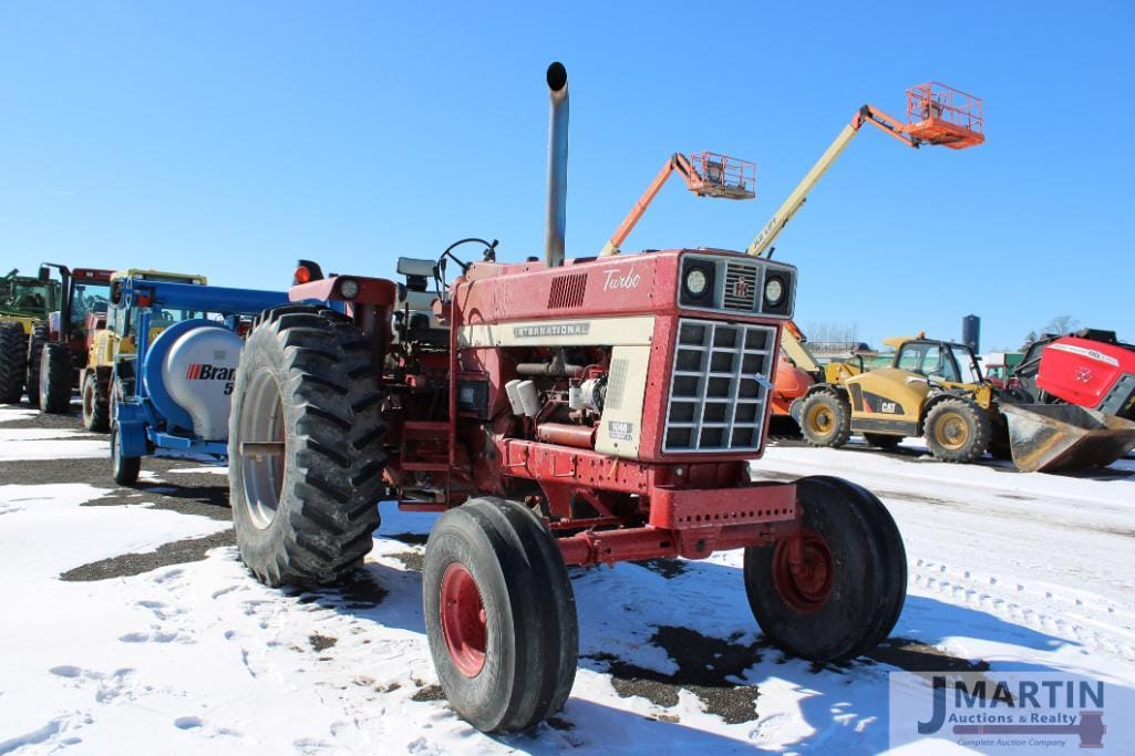 Main image International Harvester 1066