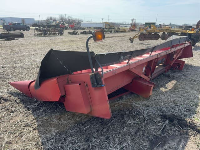 Image of Case IH 1083 equipment image 4