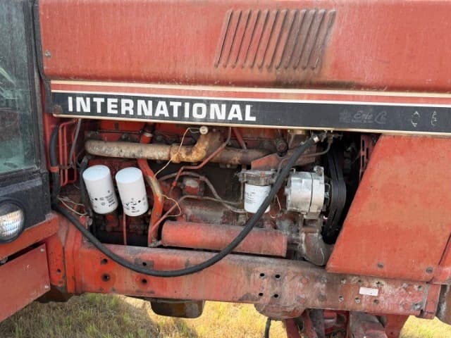Image of International Harvester 1086 equipment image 3