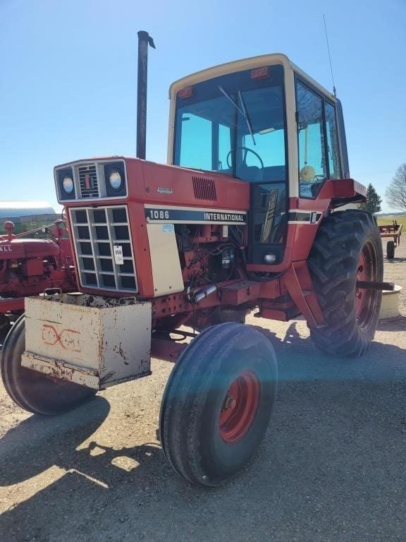 Main image International Harvester 1086