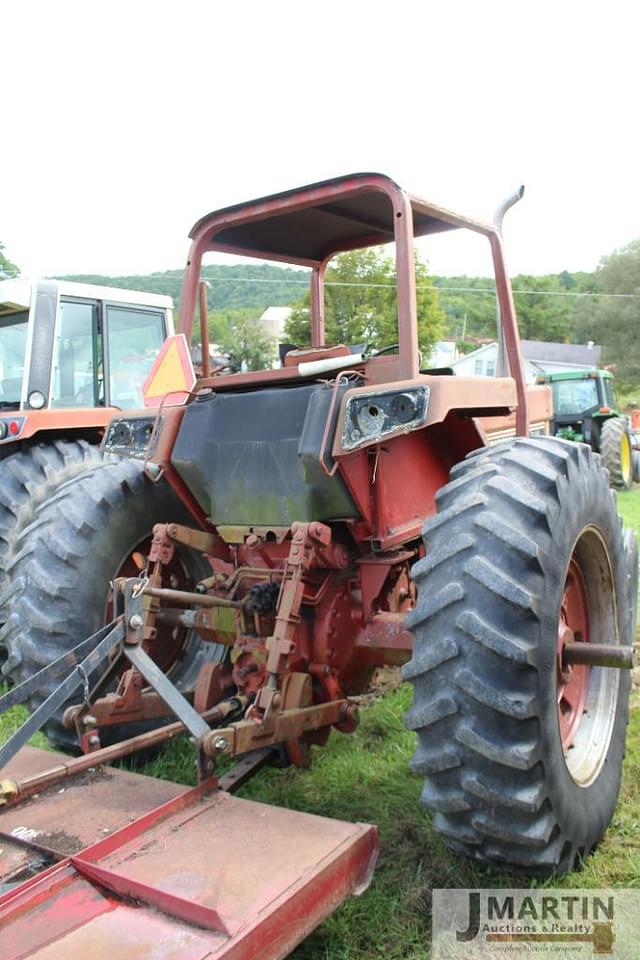 Image of International Harvester 1086 equipment image 2