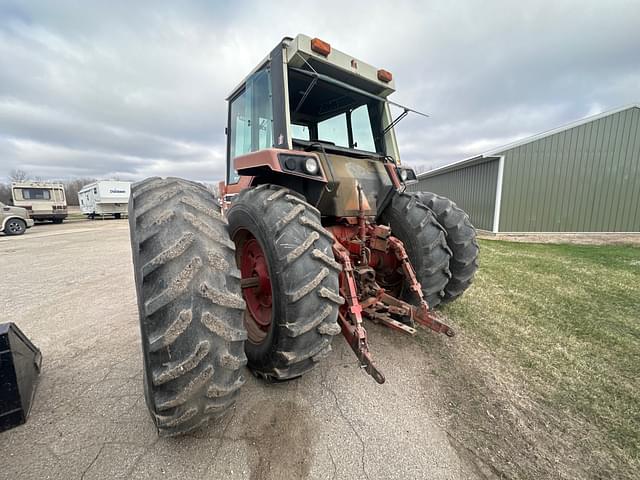 Image of International Harvester 1086 equipment image 2