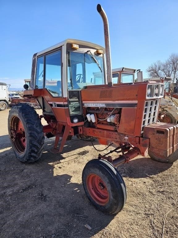 Image of International Harvester 1086 equipment image 2