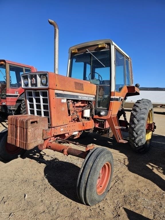 International Harvester 1086 Equipment Image0