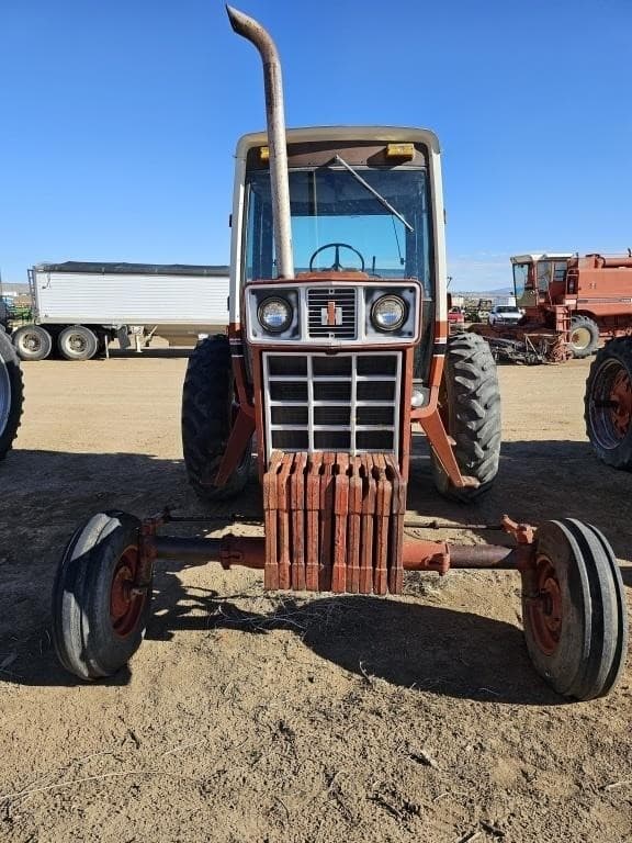 Image of International Harvester 1086 equipment image 1