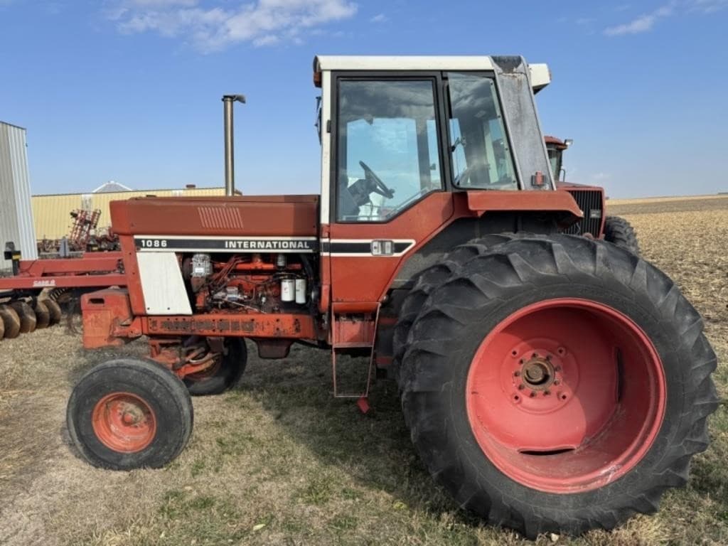 Image of International Harvester 1086 Primary image