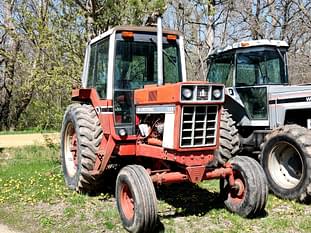 International Harvester 1086 Equipment Image0