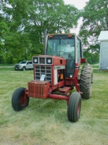 Main image International Harvester 1086
