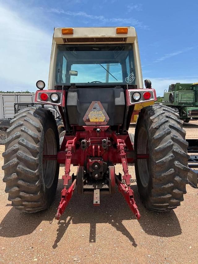 Image of International Harvester 1086 equipment image 3