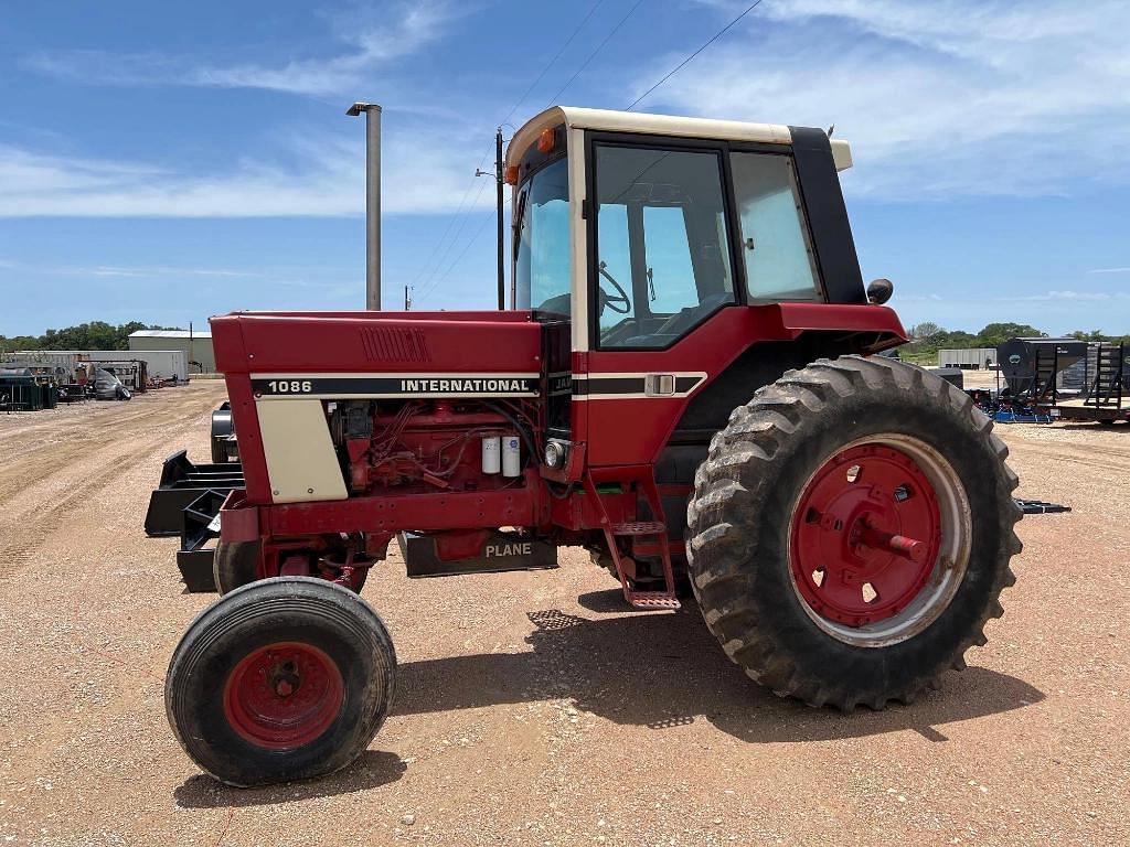 Image of International Harvester 1086 Primary image