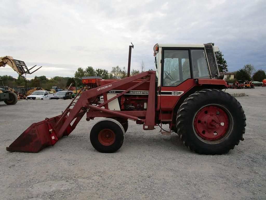 Image of International Harvester 1086 Primary image