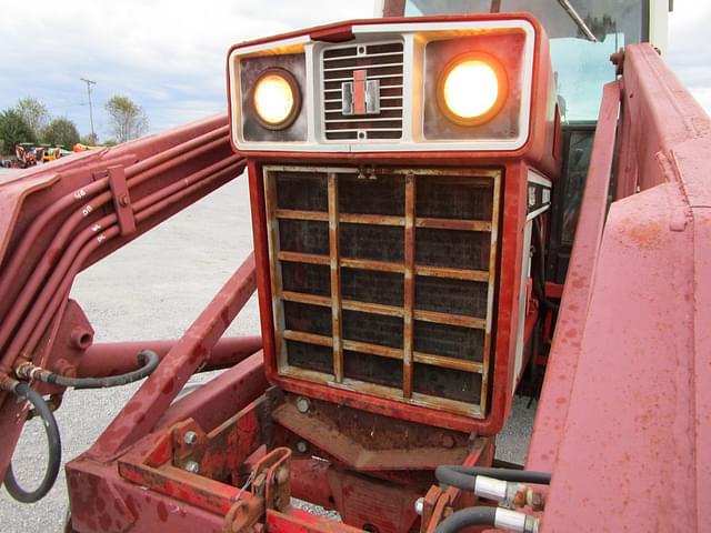 Image of International Harvester 1086 equipment image 3