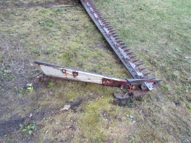 Image of International Harvester 1100 equipment image 2