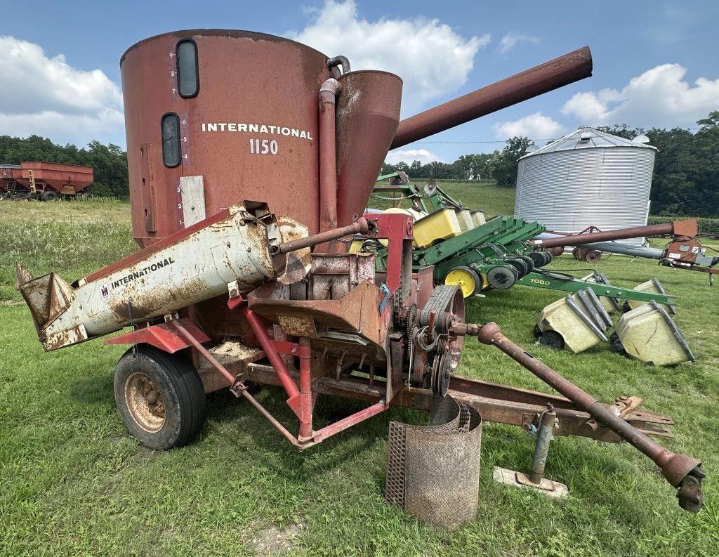 Image of International Harvester 1150 Image 0