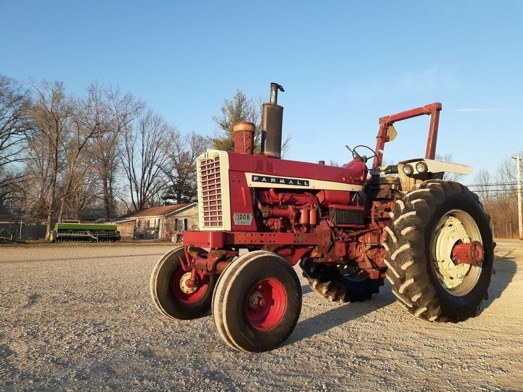 Main image International Harvester 1206