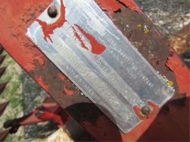 Image of International Harvester 1300 equipment image 4