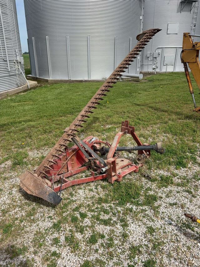 Image of Case IH 1300 equipment image 1