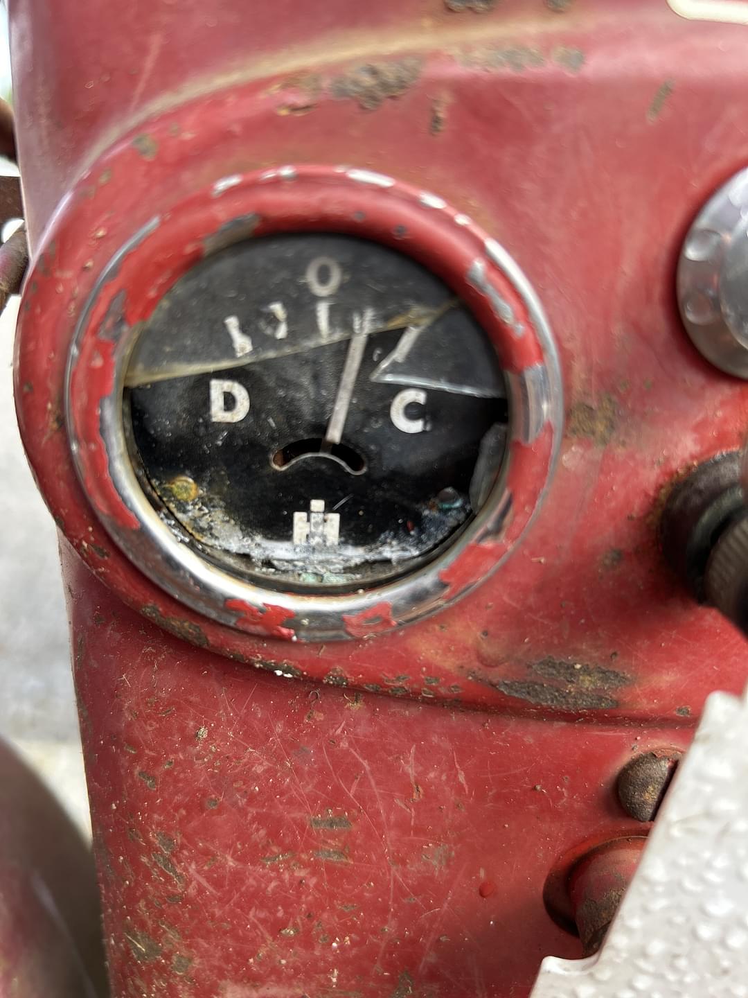 Image of International Harvester 140 Image 1