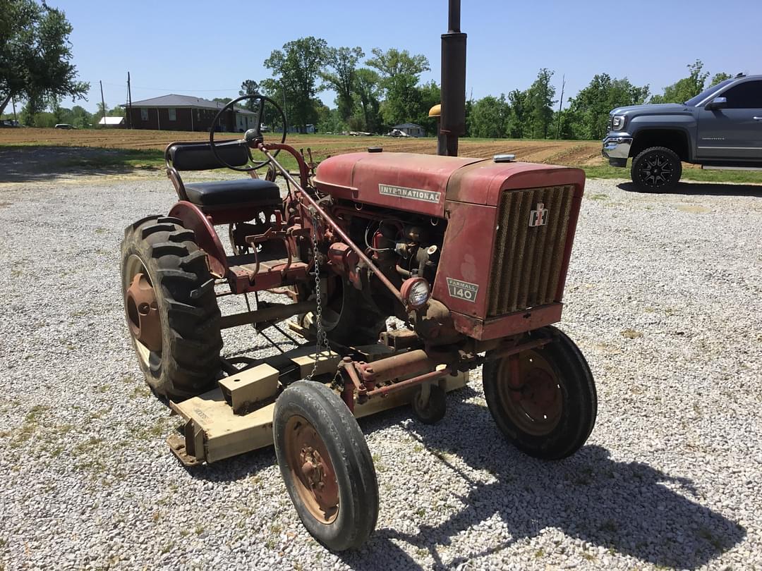 Image of International Harvester 140 Primary image