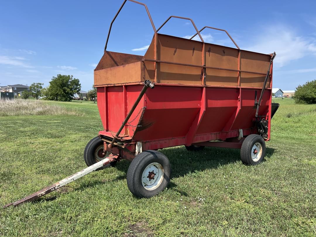 Image of International Harvester 140 Primary image
