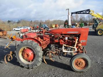 Main image Farmall 140