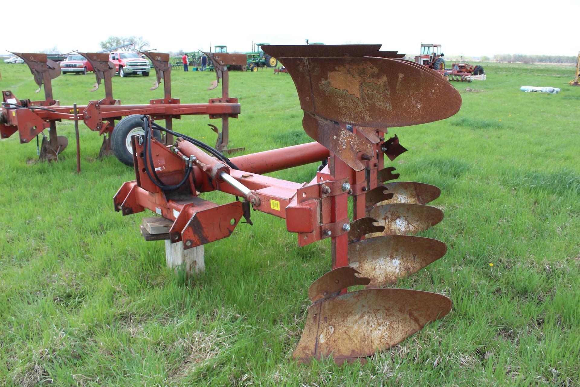International Harvester 145 Tillage Plows for Sale Tractor Zoom