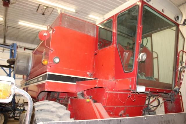 Image of International Harvester 1460 equipment image 1
