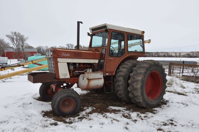 Image of International Harvester 1466 equipment image 3