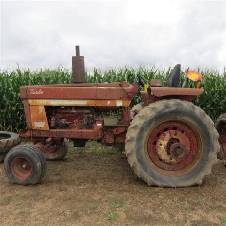 Main image International Harvester 1466