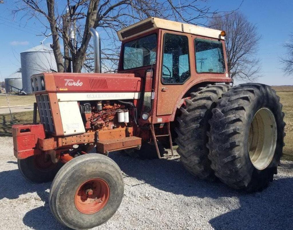 Main image International Harvester 1566