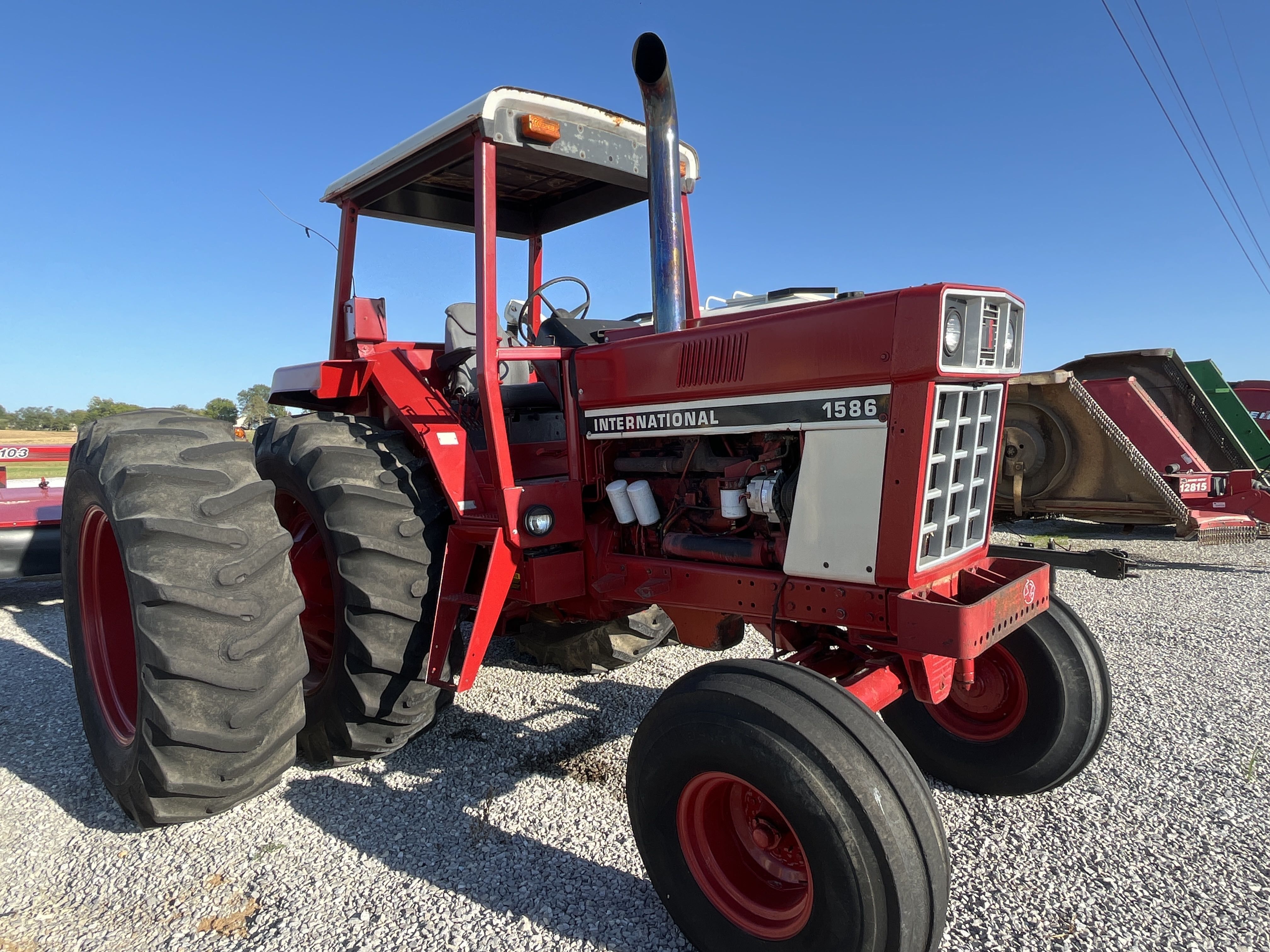 Main image International Harvester 1586
