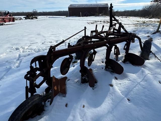 Image of International Harvester 16 equipment image 4